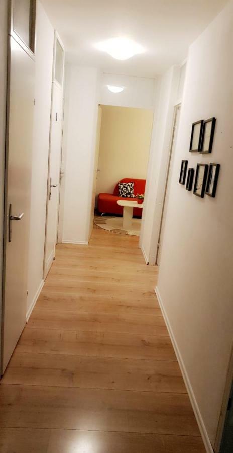Sehr Schöne drei Zimmer Delüx Wohnung in Sindelfingen Exterior foto
